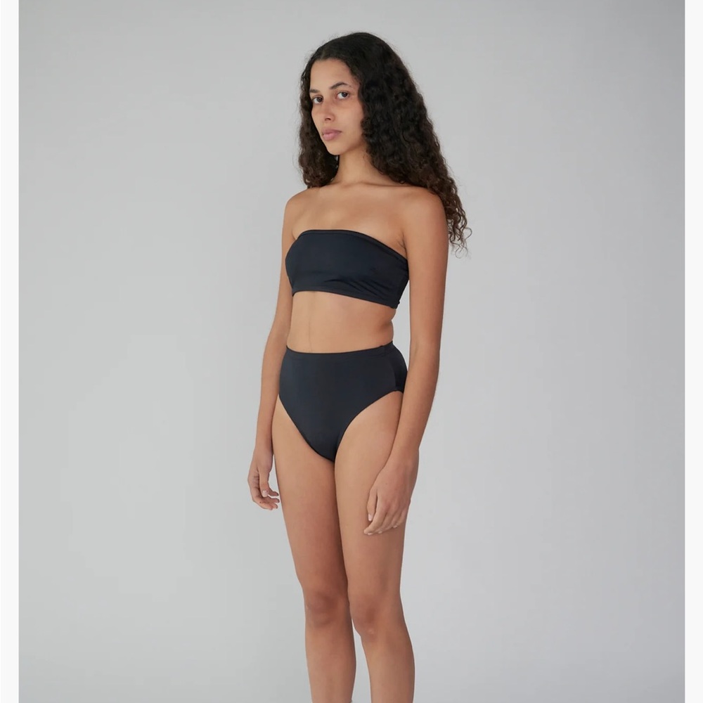 Nu swim Cleo bottom and pecorino top in Jam size XL (fits large)